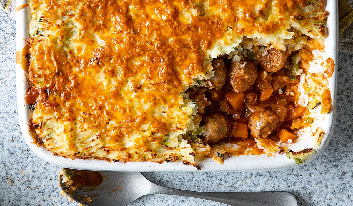 the-hairy-bikers-cumberland-sausage-pie